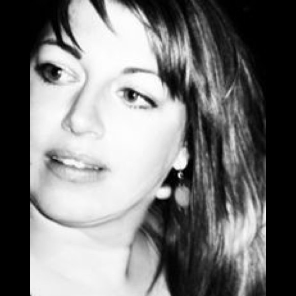 Meet your Posher, Amanda - Picture 1 of 1